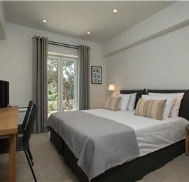 3 bedroom villa with pool & sea views, near Palaiokastrítsa, sleeps 6